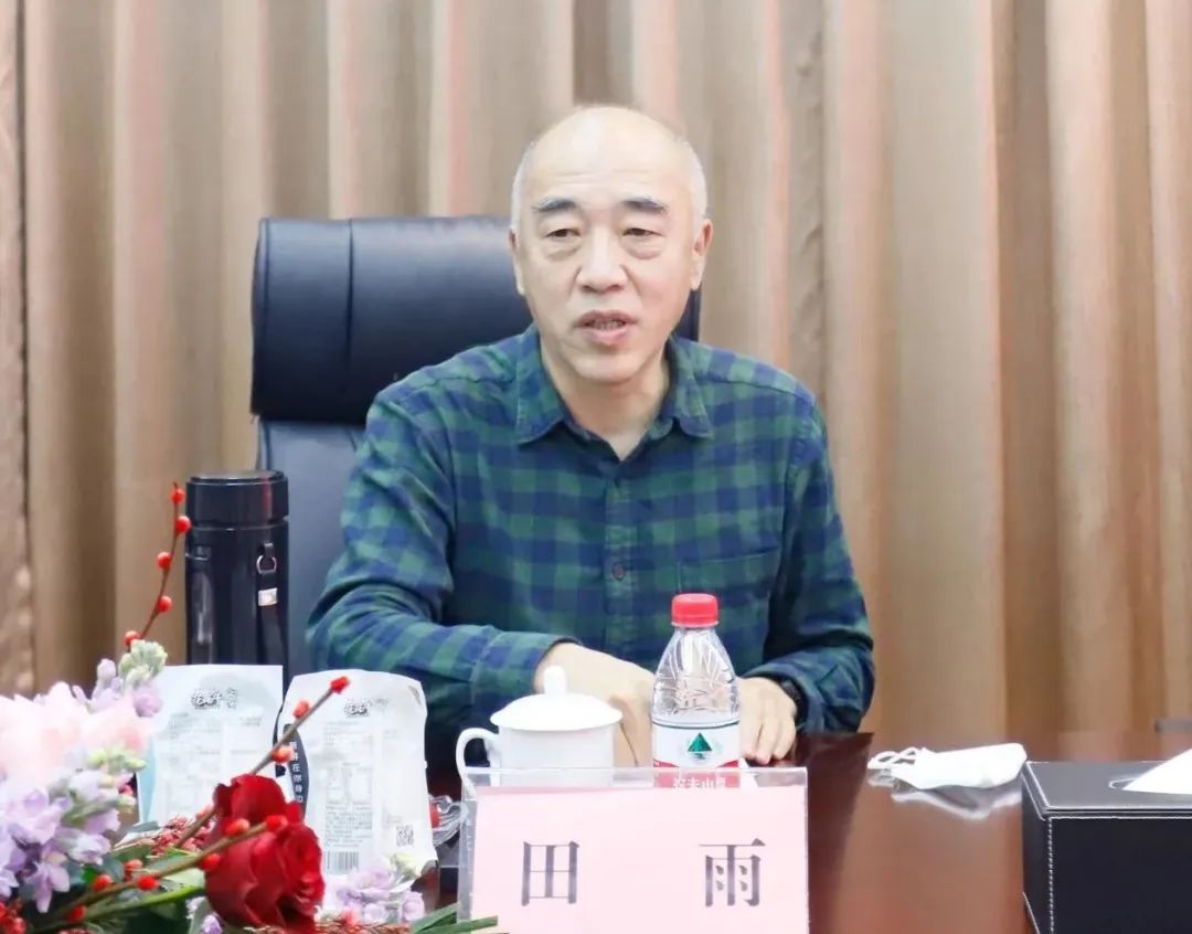 新年開新局 合作促發展丨佳木斯市委常委、副市長閆志剛一行蒞臨花花牛乳業集團及佳田企業考察座談 新年開新局 合作促發展丨佳木斯市委常委、副市長閆志剛一行蒞臨花花牛乳業集團及佳田企業考察座談