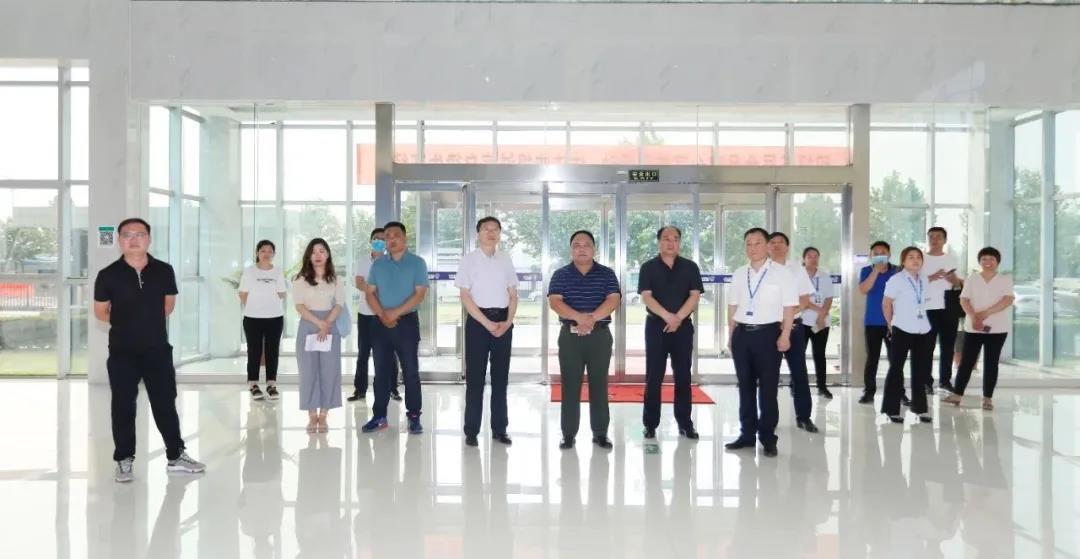 快訊 | 河南省人民政府食品安全委員會辦公室第三批食品安全示范區驗收組領導蒞臨花花牛乳業集團驗收食品安全示范區建設情況 快訊 | 河南省人民政府食品安全委員會辦公室第三批食品安全示范區驗收組領導蒞臨花花牛乳業集團驗收食品安全示范區建設情況