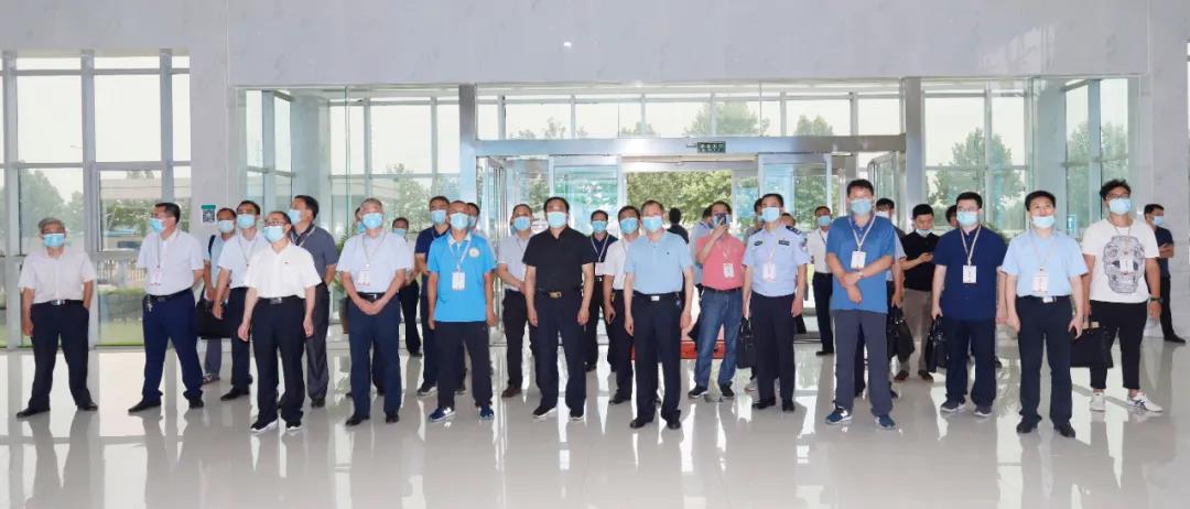 鄭州市安全生產雙重預防體系建設現場觀摩會在花花牛乳業集團鄭州分公司召開 鄭州市安全生產雙重預防體系建設現場觀摩會在花花牛乳業集團鄭州分公司召開