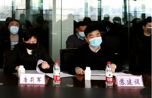 省委統(tǒng)戰(zhàn)部副部長張紅林一行蒞臨花花牛乳業(yè)集團 調研復工復產暨二七區(qū)民營經(jīng)濟發(fā)展工作座談會 省委統(tǒng)戰(zhàn)部副部長張紅林一行蒞臨花花牛乳業(yè)集團 調研復工復產暨二七區(qū)民營經(jīng)濟發(fā)展工作座談會