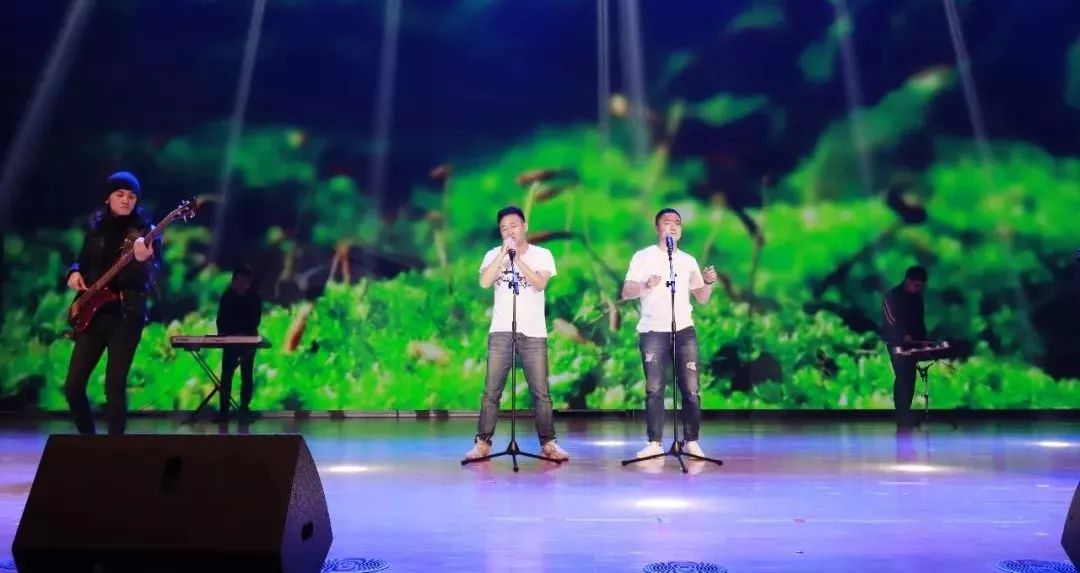 “贏在2019”,花花牛乳業(yè)集團(tuán)2019年新春晚會盛大開幕 “贏在2019”,花花牛乳業(yè)集團(tuán)2019年新春晚會盛大開幕