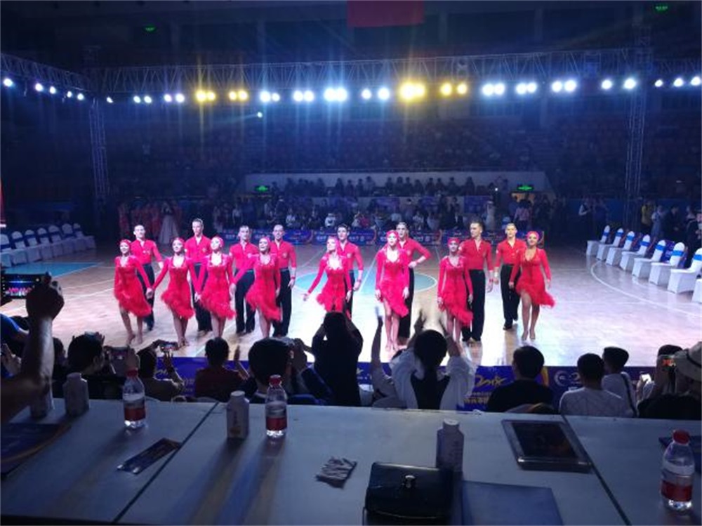 YDC河南中心全國第二屆“藍月獎”暨“花花牛杯” 第七屆中俄舞蹈對抗賽五一勞動節開賽 YDC河南中心全國第二屆“藍月獎”暨“花花牛杯” 第七屆中俄舞蹈對抗賽五一勞動節開賽