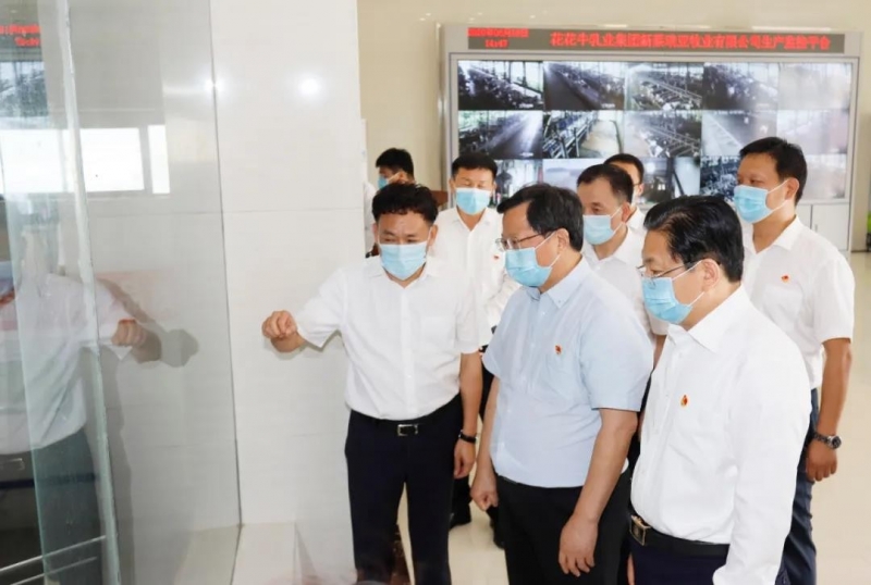 快訊 | 河南省委常委、省紀(jì)委書記、省監(jiān)委主任任正曉蒞臨花花牛乳業(yè)集團(tuán)新蔡瑞亞牧場(chǎng)調(diào)研