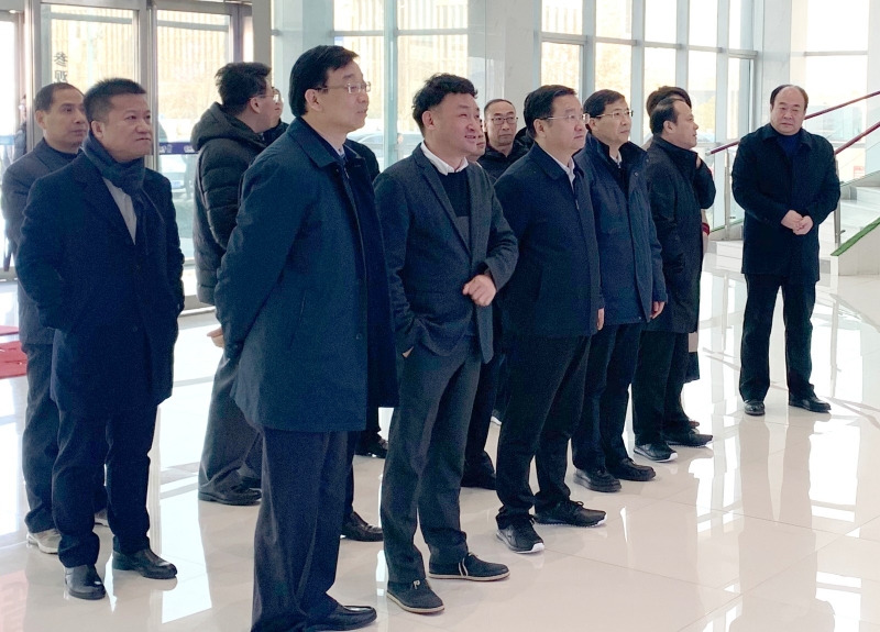 鄭州市委副書記、市長王新偉蒞臨花花牛乳業集團調研